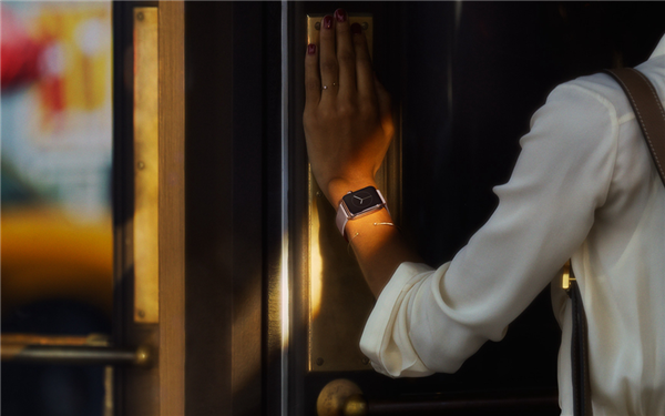 Apple Watch也会用上Micro-LED，不过这都是几年以后的事了