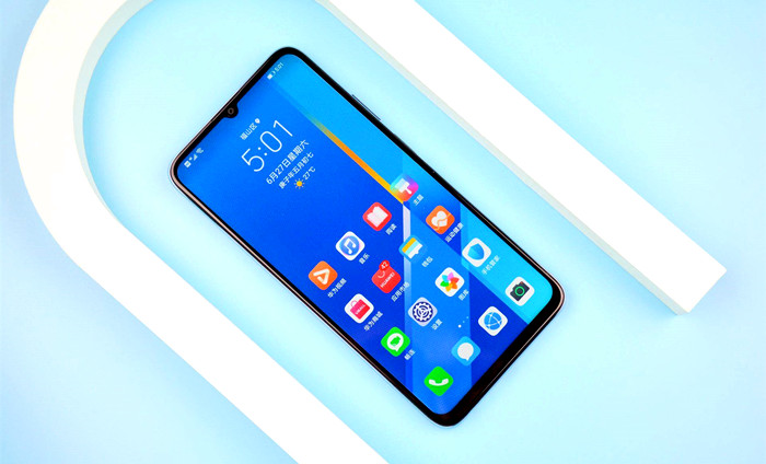 超大电池5G手机盘点：谁才是焦虑症患者真正的福音？