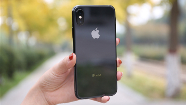 不止iPhone12 所有在售iPhone都将不再随附充电器耳机
