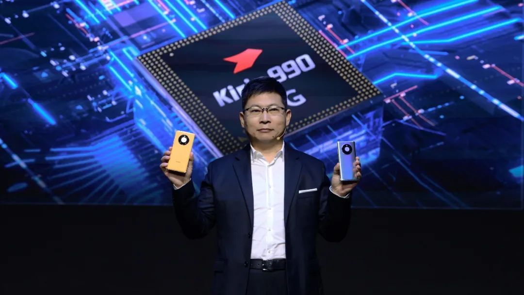 华为Mate40系列预约首日太火爆 网曝：已成鞋圈尖货