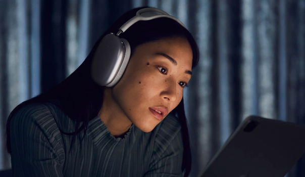 昨夜今晨：苹果发布AirPods Max头戴耳机 联发科天玑2000预计春节前发布
