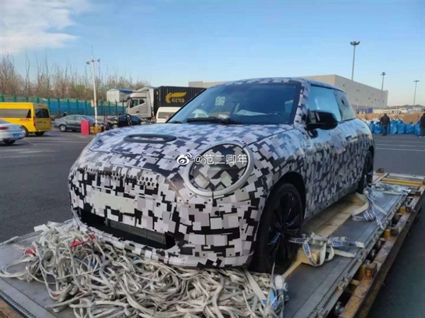 国产版纯电动MINI谍照曝光   或来自光束汽车