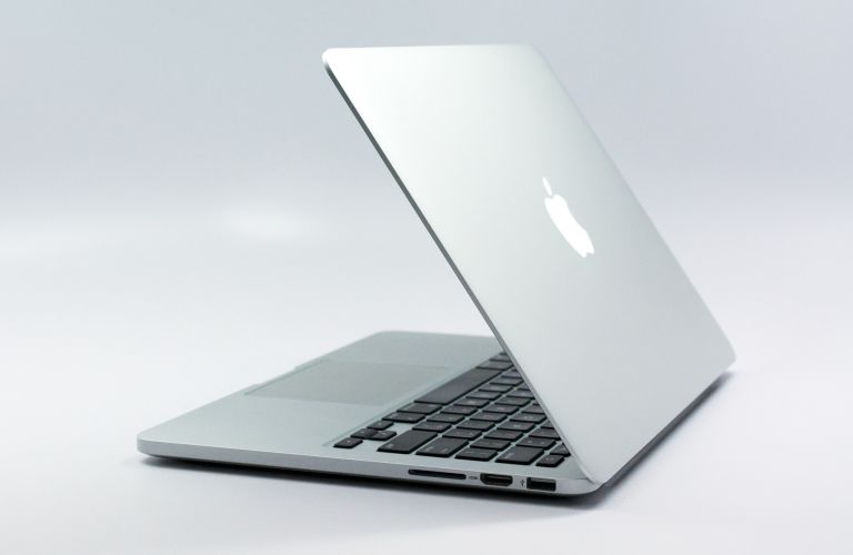 苹果延长MacBook Pro 13英寸屏幕背光维修计划期限