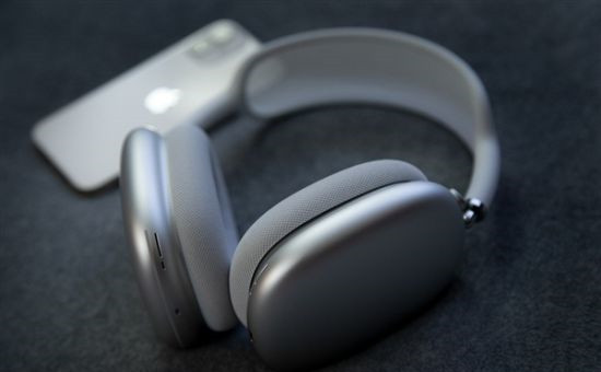 苹果开始独立销售AirPods Max耳垫：售价499元