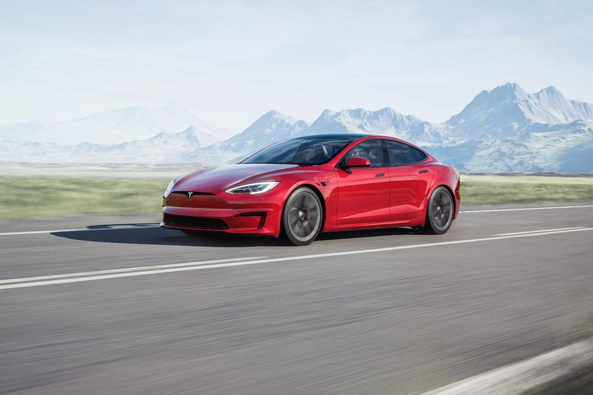 特斯拉正式发布全新Model S  采用 U 型方向盘