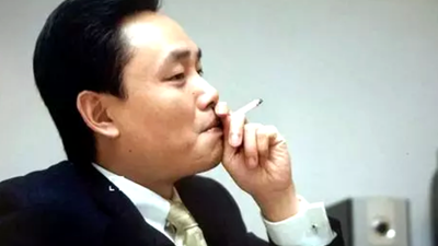 昨夜今晨：黄光裕评京东、拼多多 得物硬刚唯品会 哈啰发布自研电动机车