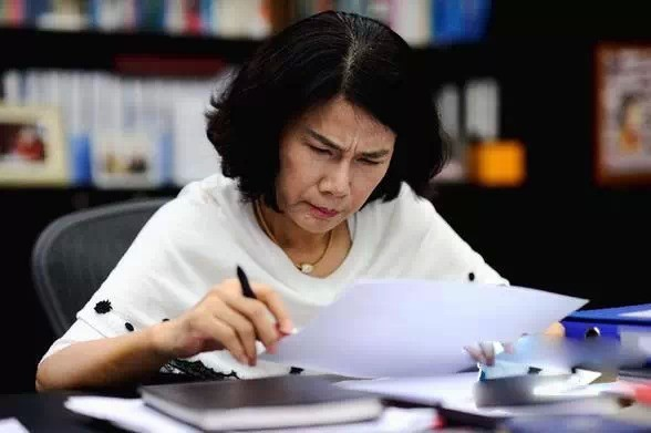 投资者提问接班人问题！董明珠：是你能行才行