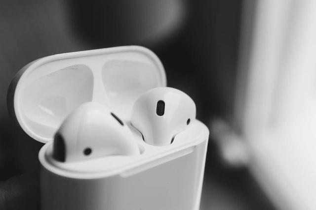 曝AirPods 3将与iPhone 13一同发布：售价或1500元左右