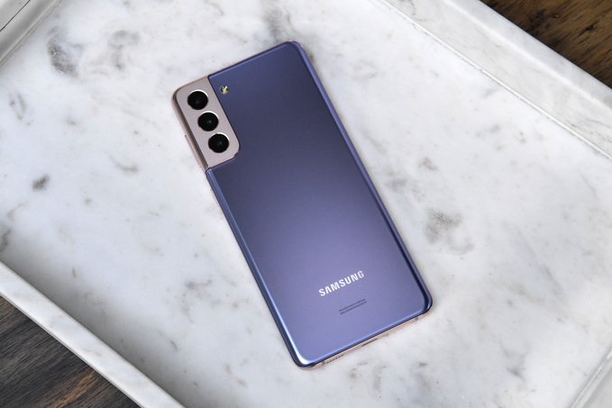 三星Galaxy A21在飞机上起火：无人员伤亡