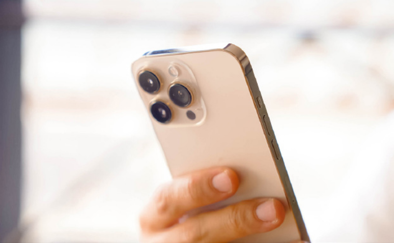 传iPhone13将减产1000万部