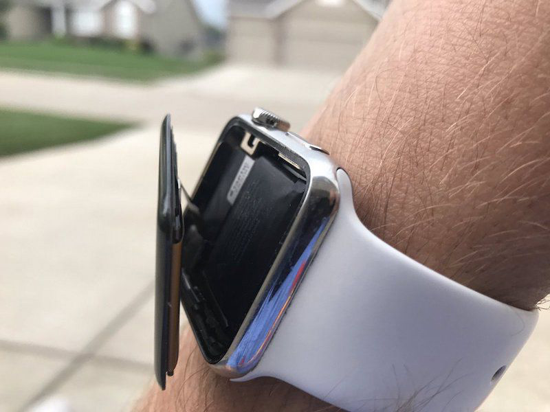 电池鼓包可能伤害到用户！苹果Apple Watch再次遭遇集体诉讼