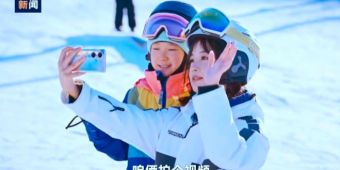 王冰冰滑雪挑 战Vlog竟是用荣耀60系列拍摄，隔空换镜太绝了