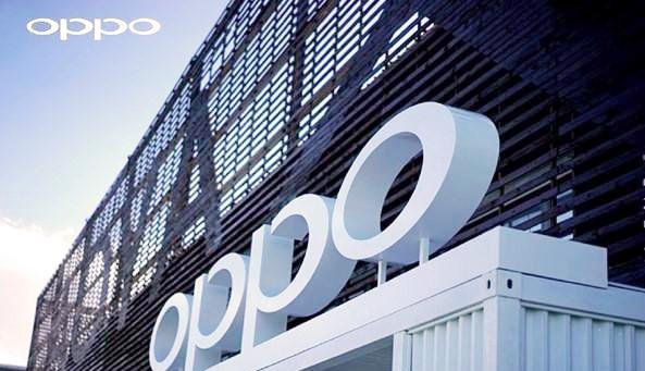 OPPO折叠屏手机外观专利获授权，或可折叠两次