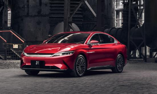 比亚迪乘用车3月销量达104338，并宣布停止燃油汽车整车生产
