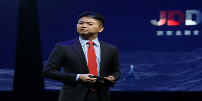 京东集团宣布刘强东卸任京东CEO