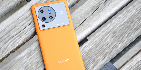 封死年度天花板的vivo 80 Pro，能否稳坐影像旗舰的头把交椅？