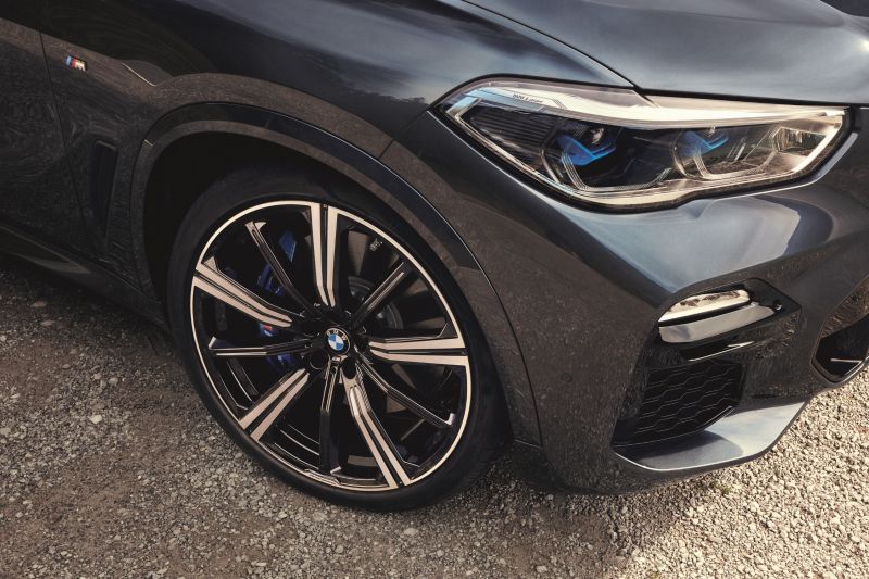 03. 自2024年起,BMW和MINI品牌将采用由 100%绿色电力生产的铸铝轮毂