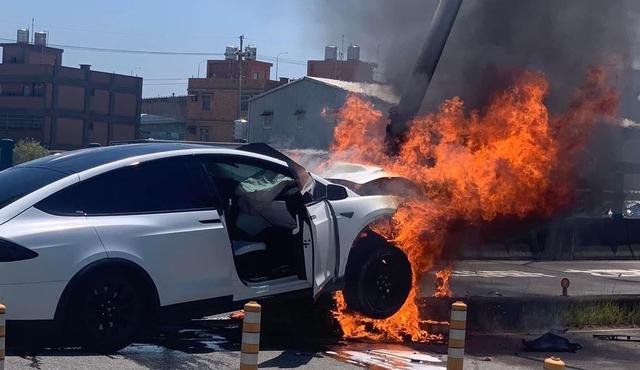 cdbf6c81800a19d8ab01ea99bffc2c81a61e4638