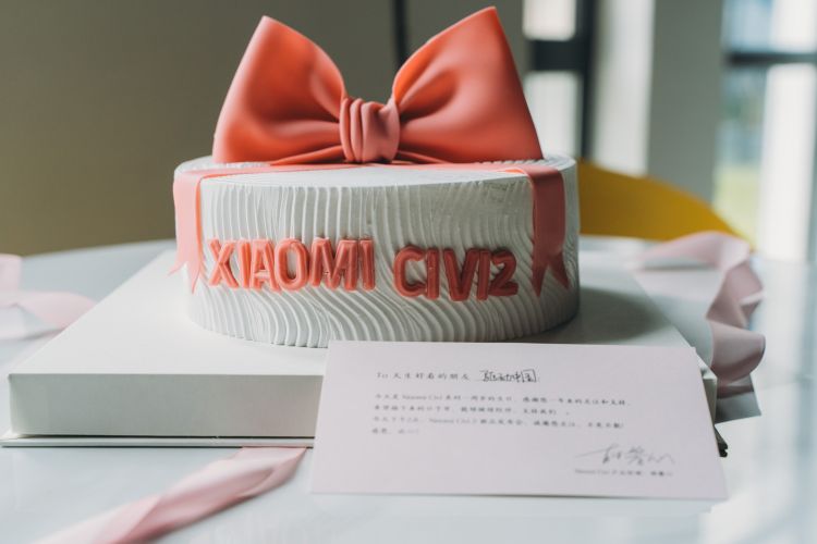 小米 Civi 2邀请函图赏：少女心爆棚的贴心小蛋糕