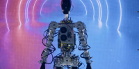 特斯拉2022 AI Day发布人形机器人“擎天柱” 价格预计仅2万美元