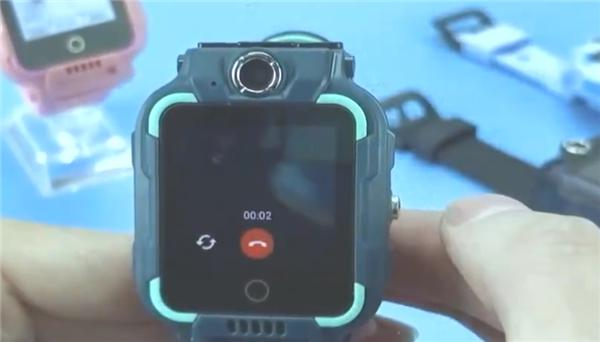 央视曝光儿童手表风险！绕开家长监管，孩子可自由下载游戏