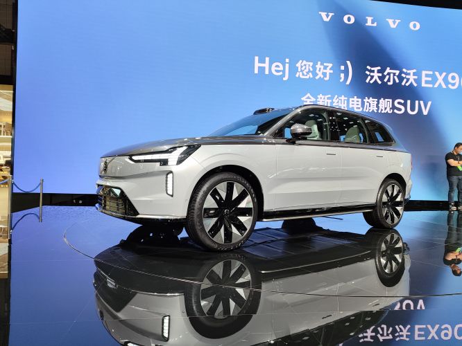 2023上海车展：沃尔沃EX90中国首秀，明年在华投产