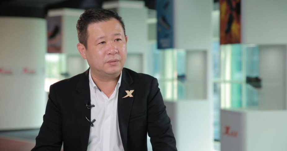 特步破百亿营收后，53岁的丁水波仍要“卖鱼”