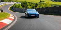 刷新电动车最快圈速纪录！特斯拉Model S Plaid在德国纽博格林赛道跑出7分25秒惊人成绩