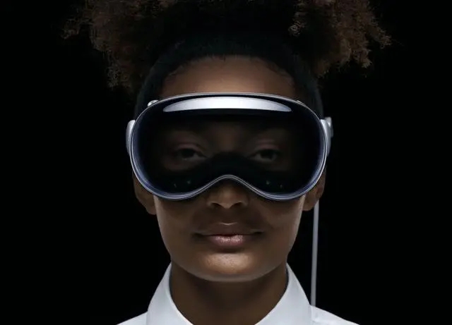 昨夜今晨：苹果正式发布MR头显Apple Vision Pro 起售价高达两万多元