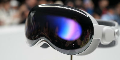 苹果 Vision Pro 头显：手势、眼球运动和语音命令融合，适应成本略高但操作流畅
