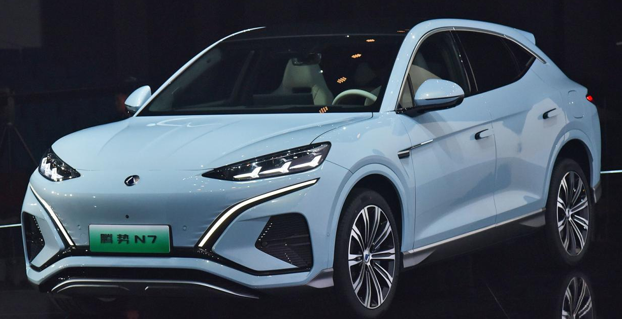 腾势N7将于7月3日上市，定位为一款猎跑SUV，35万起售