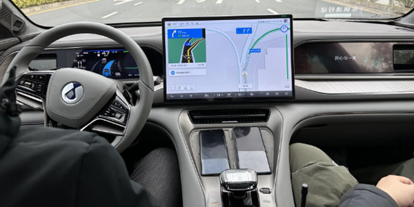 焦点图三星galaxy s24 ultra评测:开启全面ai时代的超旗舰02:1007:51