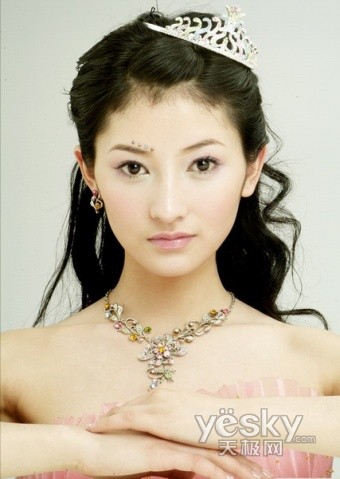 Photoshop美容教程：打造漂亮新娘(1)