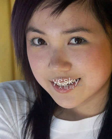 Photoshop美容教程：瞬间消除MM脸部暗斑(1)