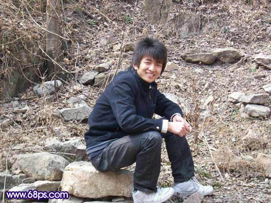 Photoshop给帅哥照片换上绚丽的蓝色背景(1)
