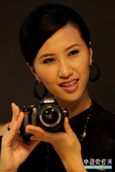 用Photoshop调出白里透红的肤色(1)