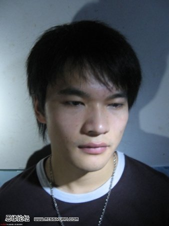 Photoshop将帅哥的照片转手绘效果(1)