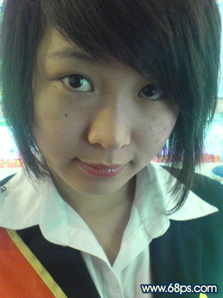 Photoshop给偏暗的人像加上甜美的红润色彩(1)