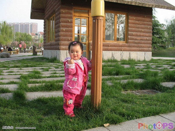 Photoshop调出室外儿童的可爱暖色调(1)
