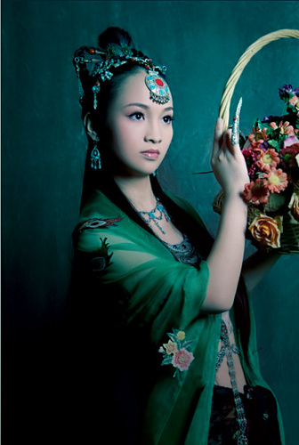 Photoshop调色实例：对比强烈绿色调色
