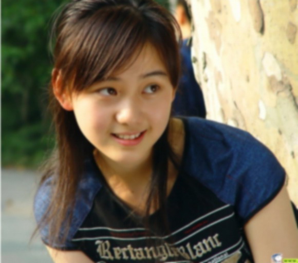 Photoshop把美女的照片变清晰