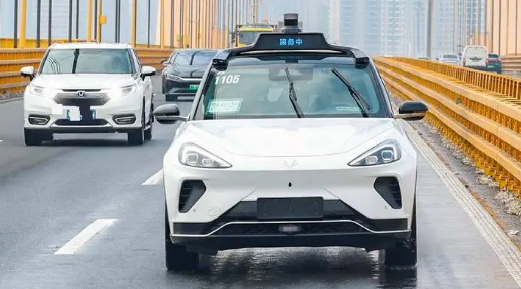 传百度计划在香港投放“萝卜快跑”无人驾驶出租车