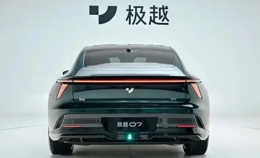 传极越汽车调整运营策略 或仅保留少量员工维持业务