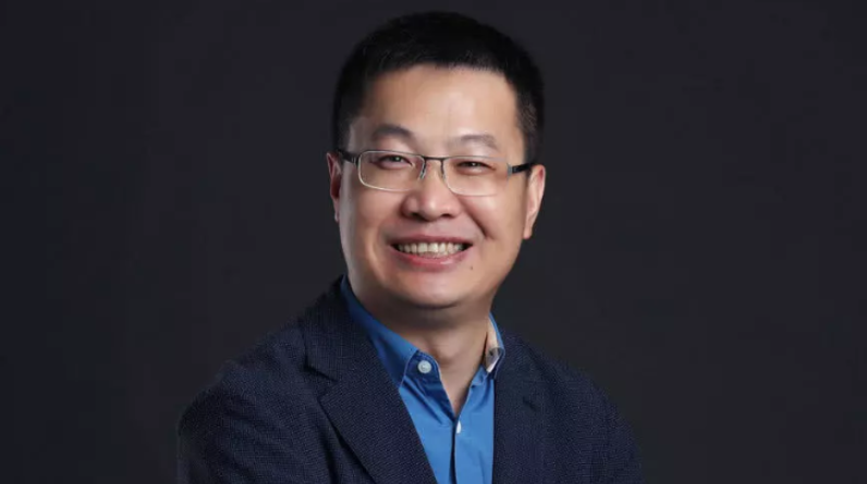 卢伟冰谈手机AI智能体“MiClaw”：小米正全力投入，视作未来AI OS雏形
