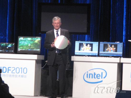 Intel首次展示32纳米Sandy Bridge晶圆