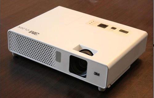 U盘直投超便携!3M CL20X商务投影仅6K3