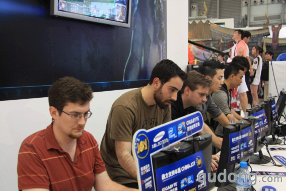 很给力！技嘉金牌主板闪耀ChinaJoy 2010