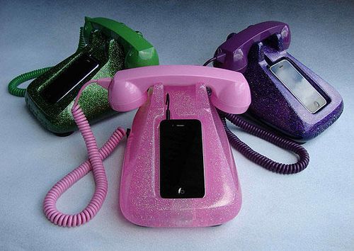 创意无处不在 将iphone变成固话的“iphone码头”