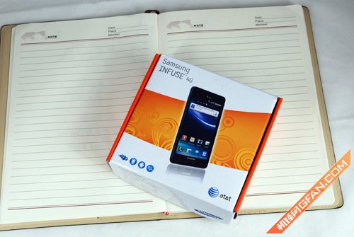 三星再造“豪”屏 INFUSE 4G 开箱图赏