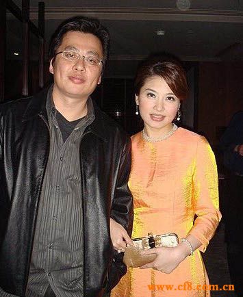 陈海茵曾是台湾中天新闻台美女主播，今年6月15日，她离开了中天。而她在5月31日一开始就预告观众这是“告别播报”，最后她语带哽咽说出她在中天10年岁月的心情感想，引起轰动。现在东森主持“台湾1001个故事”。她的老公是著名建筑师禹连泉，也是一名大学讲师